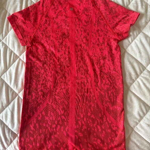 Swiftly Tech Short Sleeve Shirt - Picture 3 of 5